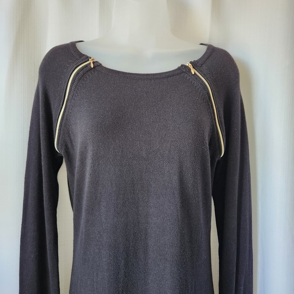 Seraphine Black Long Sleeve Maternity Sweater Dress Size 6 With Gold Accents - Picture 2 of 6